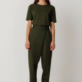 pantalon ezama wtr00565 couleur vert fonce vert intense SKFK pantalon long resserré aux chevilles pan sur le devant pantalon uni kaki