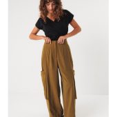 pantalon aines skfk pantalon tres large cargo vert olive kaki avec double poches sur les cotes wtr00564
