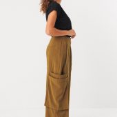 pantalon aines skfk pantalon tres large cargo vert olive kaki avec double poches sur les cotes wtr00564