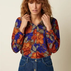 karen blouse maui king louie chemise maui 10243 chemise manches longues imprimé grosse fleurs style hawai fond bleu electrique fleur orange / marron en viscose
