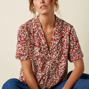 chemise paradis king louie chili red elsie blouse paradis fond rouge patite fleur balche / noir 10258 chemise manche courte col V
