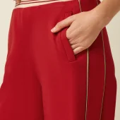 sweat pants daytona sweat king louie 10400 pantalon de jogging large sweat king louie couleur rouge chili red 2 bandes sur le coté