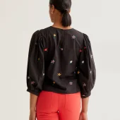 Haut fleurs compania fantastica 41027 haut d été manche 3/4 col rond fond noir avec de petites fleurs