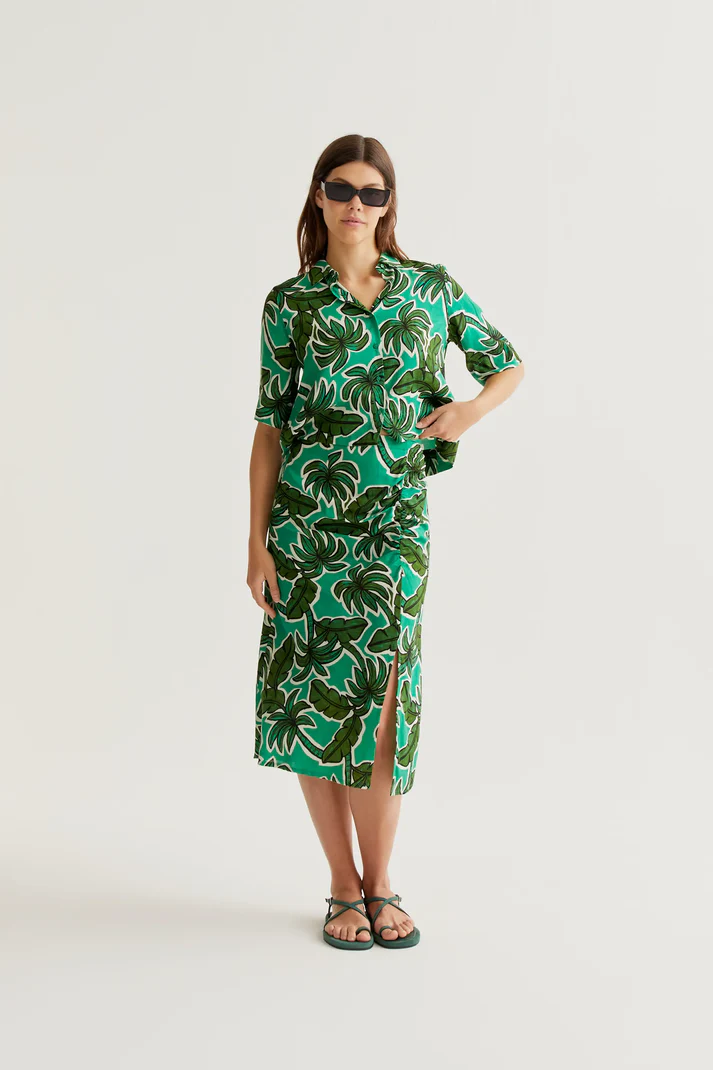 61C43003_04 Jupe palmiers compania fantastica jupe d été droite midi motifs palmiers sur tons de vert 430003 Jupe palmiers compania fantastica jupe d été droite midi motifs palmiers sur tons de vert 430003