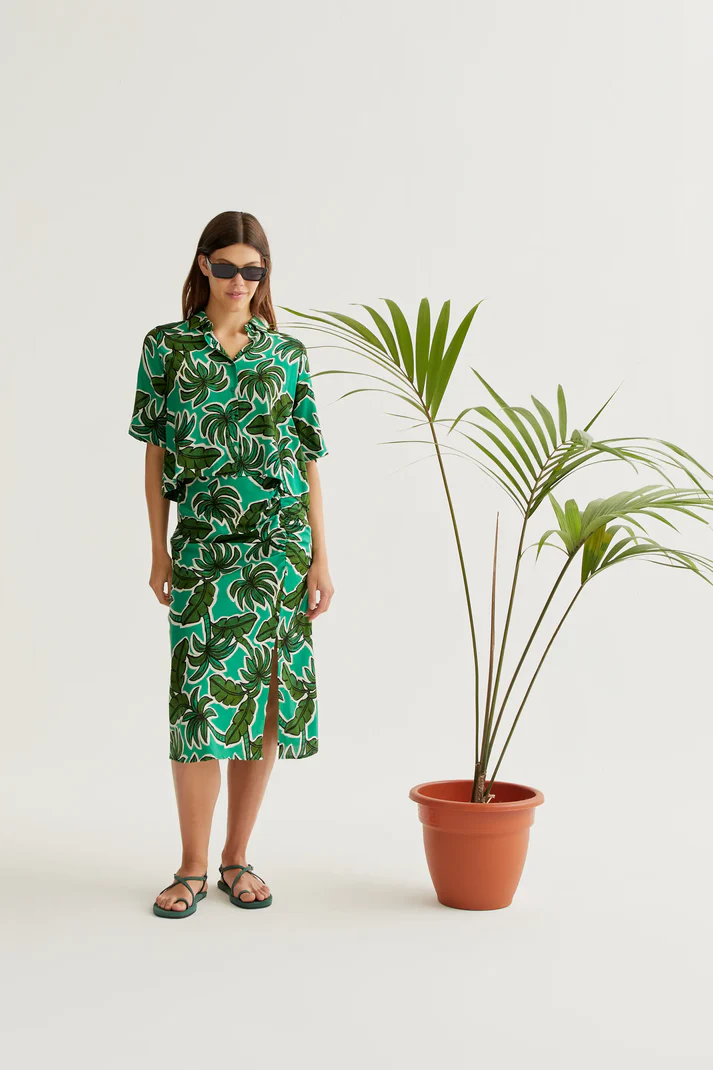 61C43003_05 Jupe palmiers compania fantastica jupe d été droite midi motifs palmiers sur tons de vert 430003 Jupe palmiers compania fantastica jupe d été droite midi motifs palmiers sur tons de vert 430003