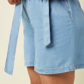 short marnie king louie 09760 marnie shorts festa light denim blue tint short en jean clair d'été avec ceinture à nooeud
