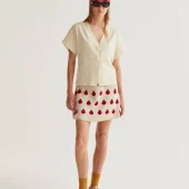 Gilet beige compania fantastica 10223 gilet manche courte beige fermé avec 2 gros boutons uni beige cardigan punto beige