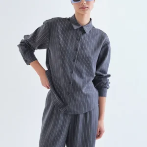 Chemise grise compania fantastica chemise longue à boutons col en v manche longue haut gris à fine rayures beige 63c/11096