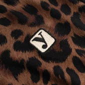 t shirt "outline" mademoiselle yéyé 62218b t shirt à manche courte col rond imprimé leopard logo melle yéyé