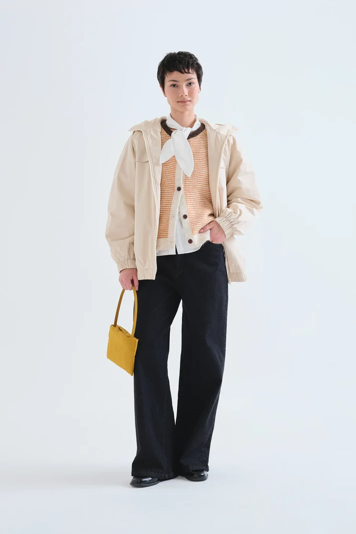 63C10241_04 gilet compania fantastica cardigan punto bicolor marron y rosa cardigan sans manche rayé jaune et beige col rond marron bouton bois marron 63c/10241 gilet compania fantastica cardigan punto bicolor marron y rosa cardigan sans manche rayé jaune et beige col rond marron bouton bois marron 63c/10241