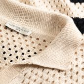 Clubhouse Knit Jumper White and black melle yeye. haut d été manche 3/4 en crochet style mariniere col v noir et blanc 61344